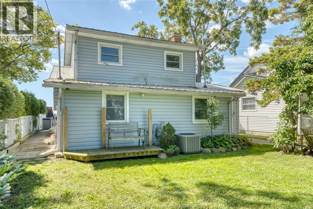 3-bedroom Single Family at 583 Pigeon Beach, Harrow — photograph 3