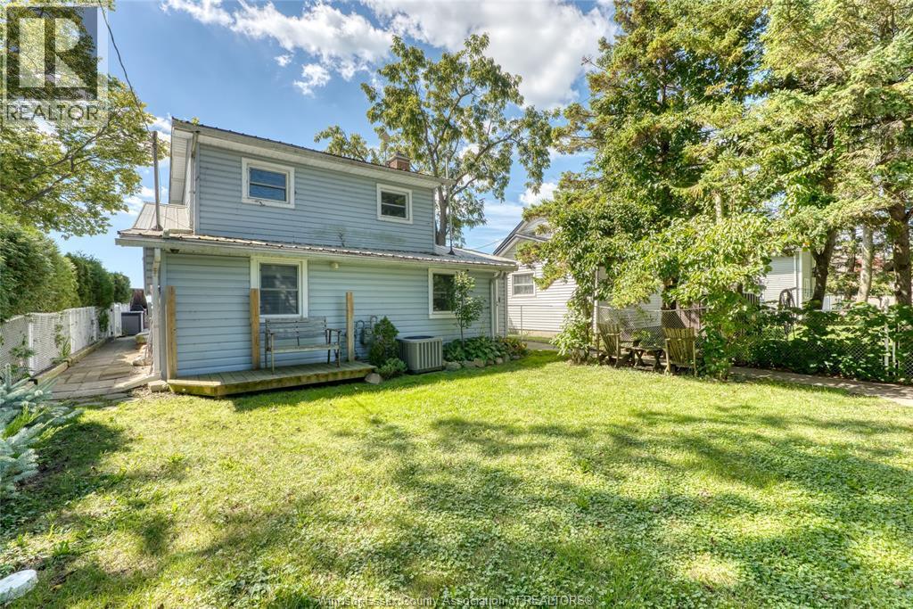 3-bedroom Single Family at 583 Pigeon Beach, Harrow — photograph 2