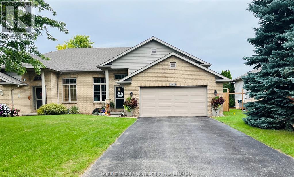 4-bedroom Single Family at 433 Keil Trail, Chatham — photograph 2