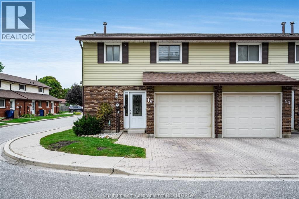 Single Family — 393 Baldoon Road, Chatham, Ontario