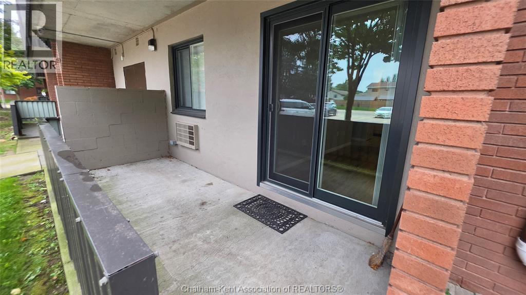 1-bedroom Single Family at 975 Grand Avenue, Chatham — primary photograph