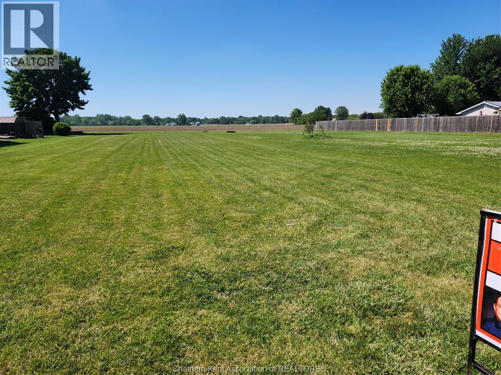 Vacant Land at 7005 Dufferin Avenue, Wallaceburg — photograph 3