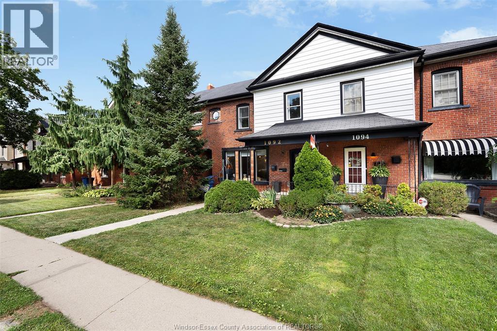 3-bedroom Single Family at 1092 Monmouth Road, Windsor — primary photograph