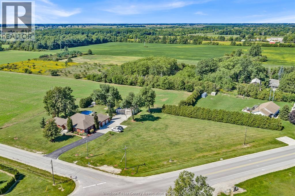 Single Family — 374 Inman Sideroad, Kingsville, Ontario
