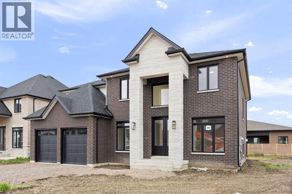 4-bedroom Single Family at 1223 Campana Crescent, Lakeshore — primary photograph
