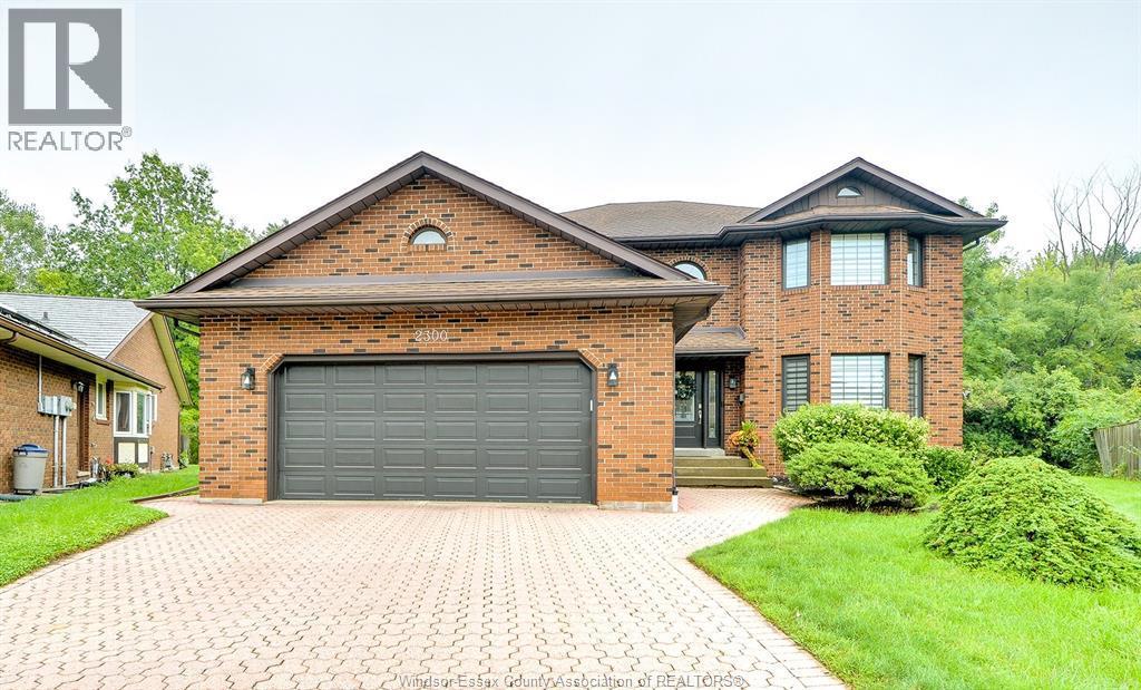 Single Family — 2300 Santo Drive, Windsor, Ontario