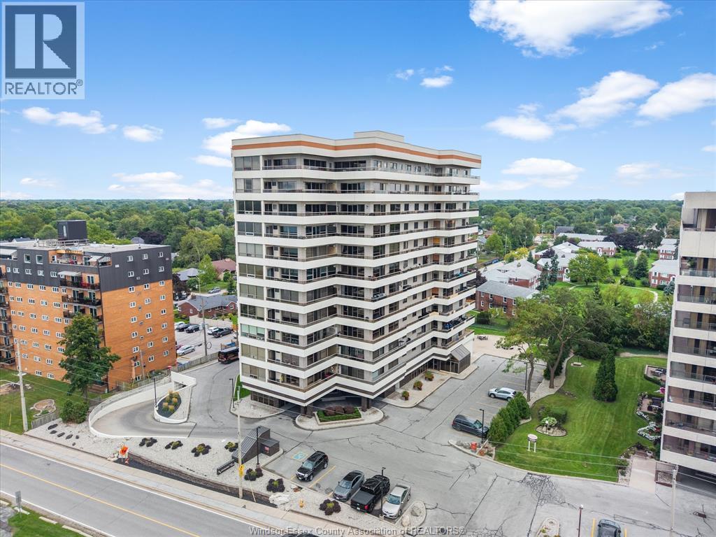 Single Family — 5151 Riverside Drive, Windsor, Ontario