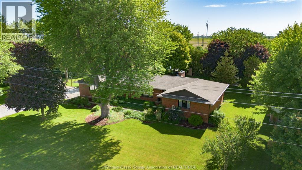 4-bedroom Single Family at 1732 County Road 27, Lakeshore — photograph 3