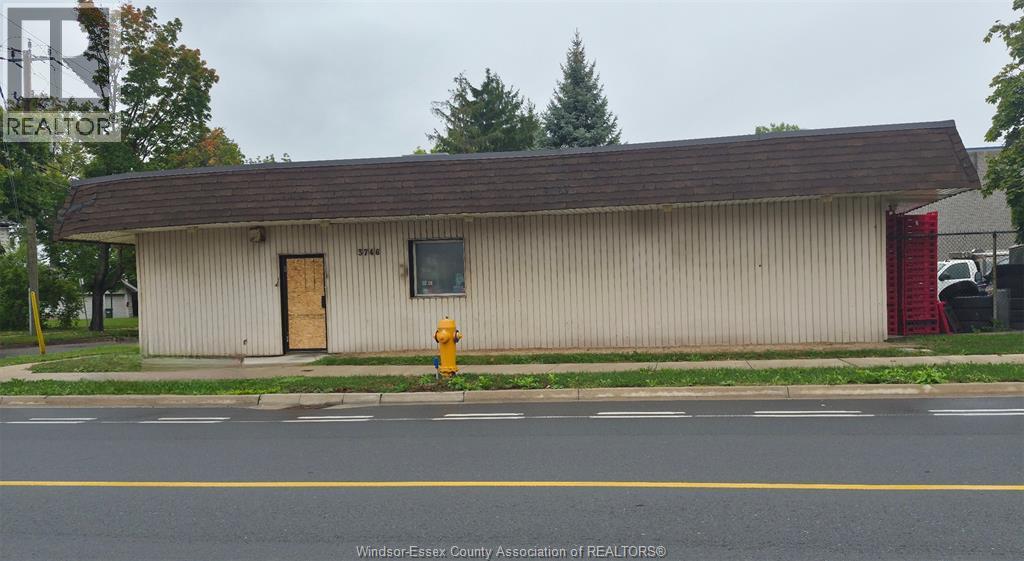 Business — 3746 Sandwich Street, Windsor, Ontario