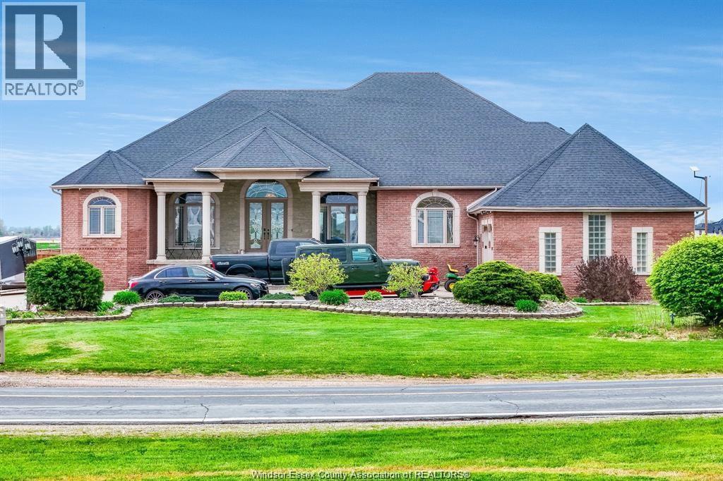 Single Family — 916 Mersea Rd 2, Leamington, Ontario