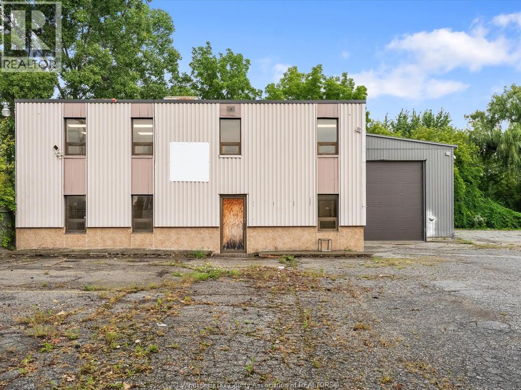 Industrial at 602 Ellis Street, Windsor — photograph 2
