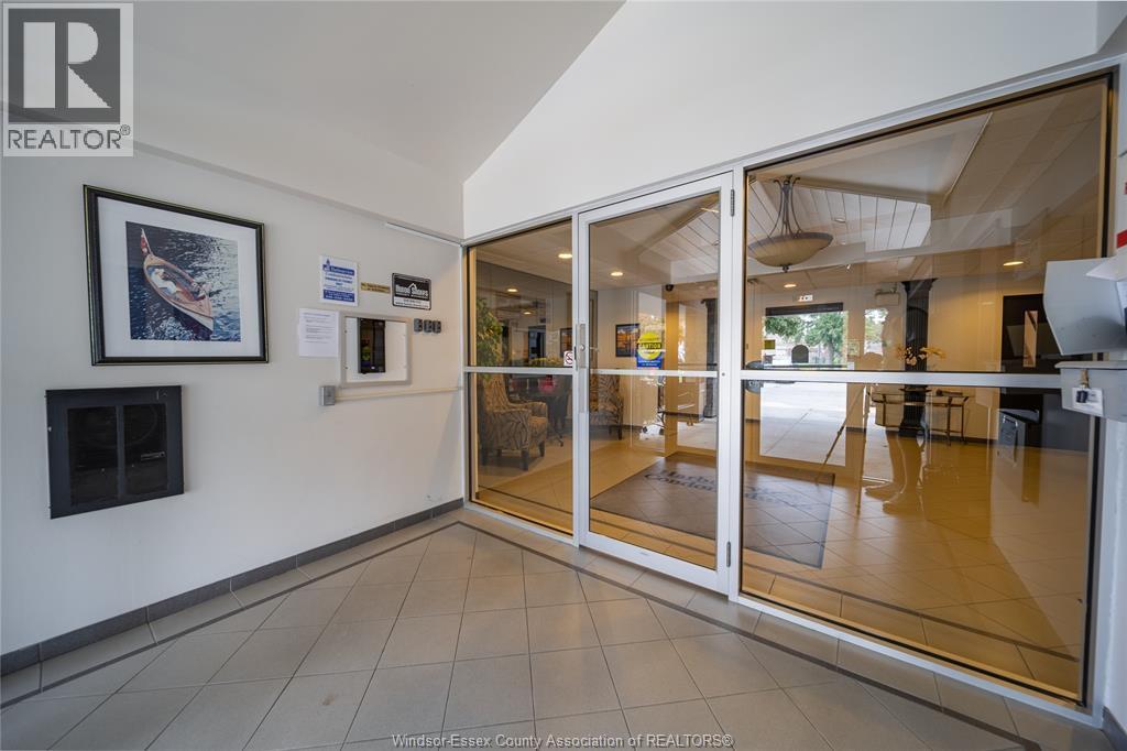 2-bedroom Single Family at 44 Robson Road #103, Leamington — photograph 3