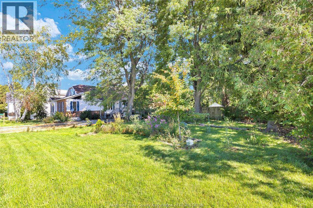 3-bedroom Single Family at 24093 Winterline Road, Pain Court — photograph 2