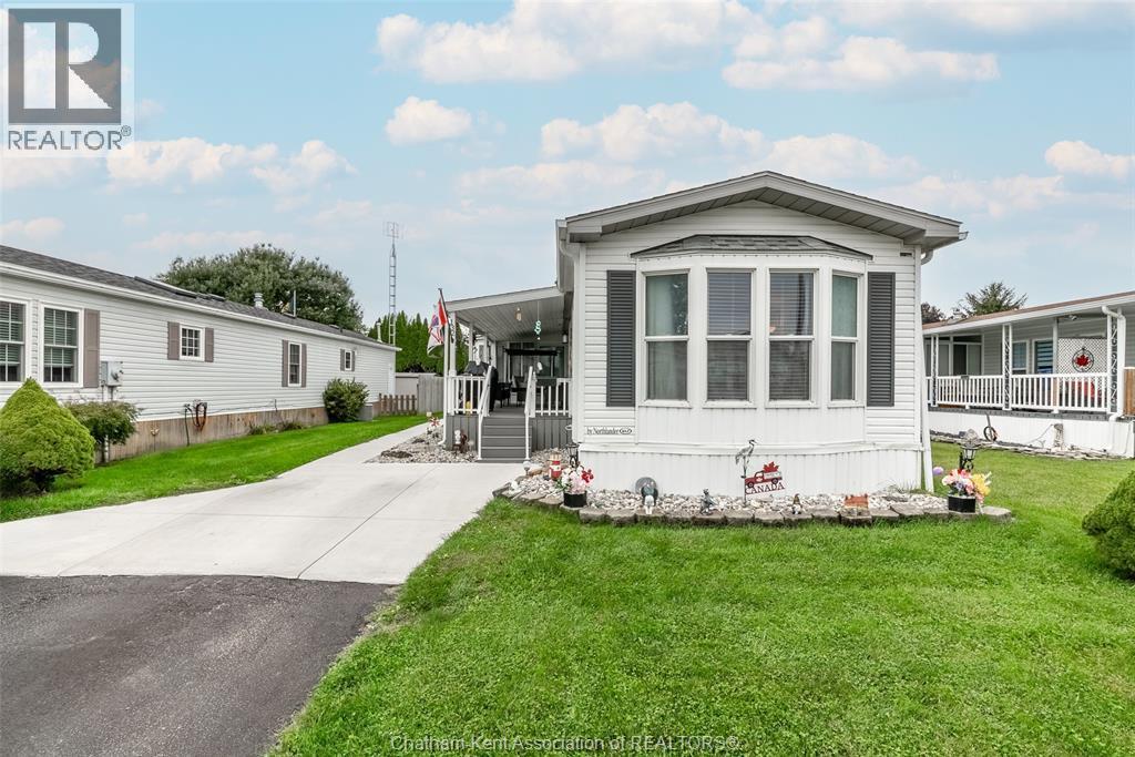 2-bedroom Single Family at 132 Dunkirk Drive, Chatham — photograph 2