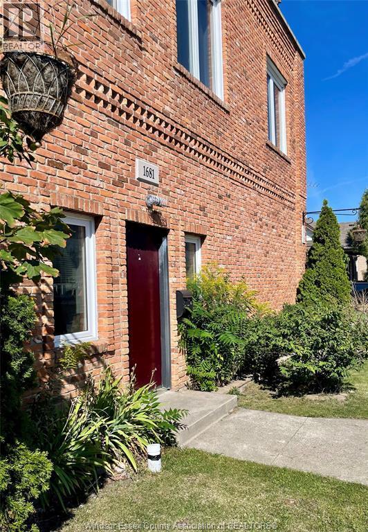 3-bedroom Single Family at 1679 Drouillard #UPPER, Windsor — primary photograph