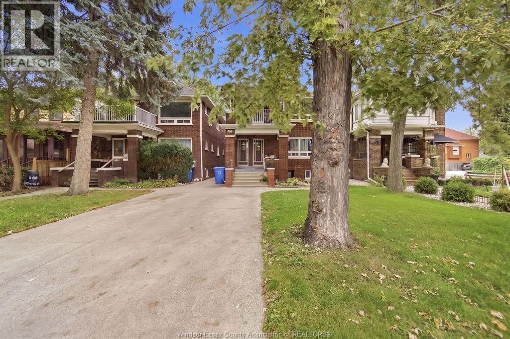 1-bedroom Single Family at 990 Victoria Avenue #2, Windsor — photograph 2