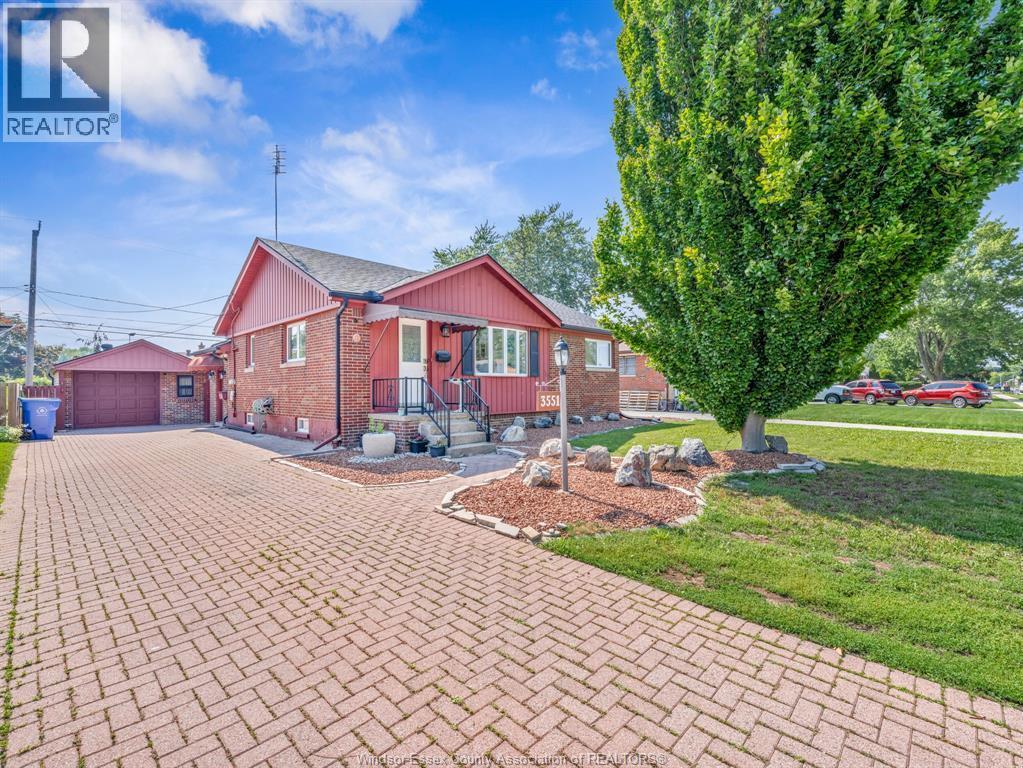 Single Family — 3551 Dominion Boulevard, Windsor, Ontario