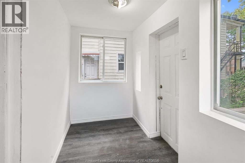 1-bedroom Single Family at 1016 Hickory Road, Windsor — photograph 3
