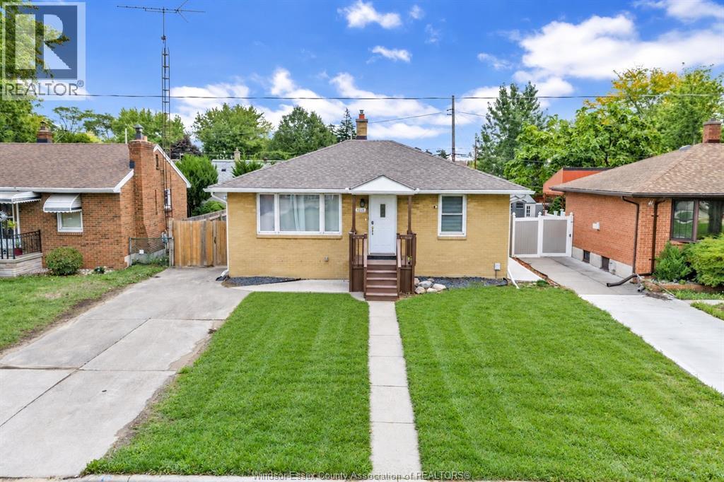 Single Family — 1202 Harrison, Windsor, Ontario