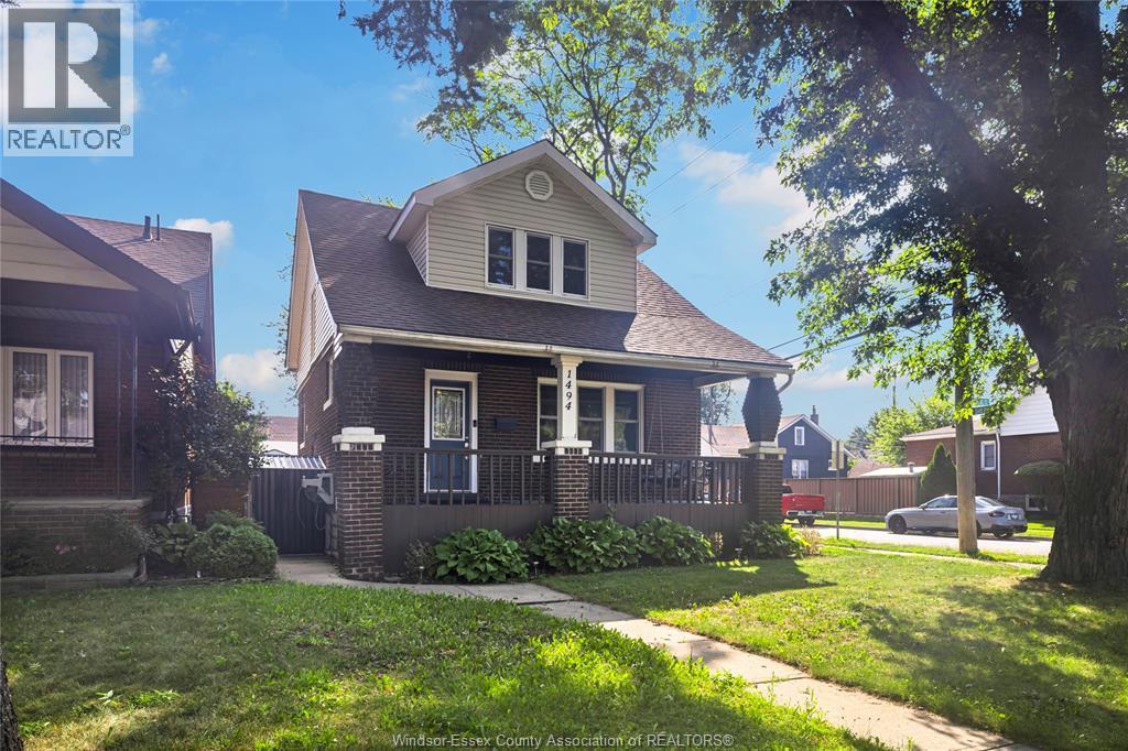 3-bedroom Single Family at 1494 Pierre, Windsor — photograph 3