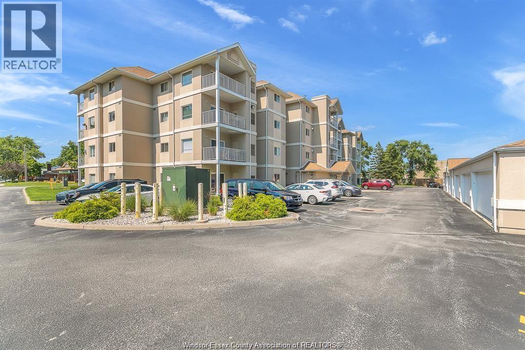 2-bedroom Single Family at 1535 Grand Marais Road #304, Windsor — photograph 2