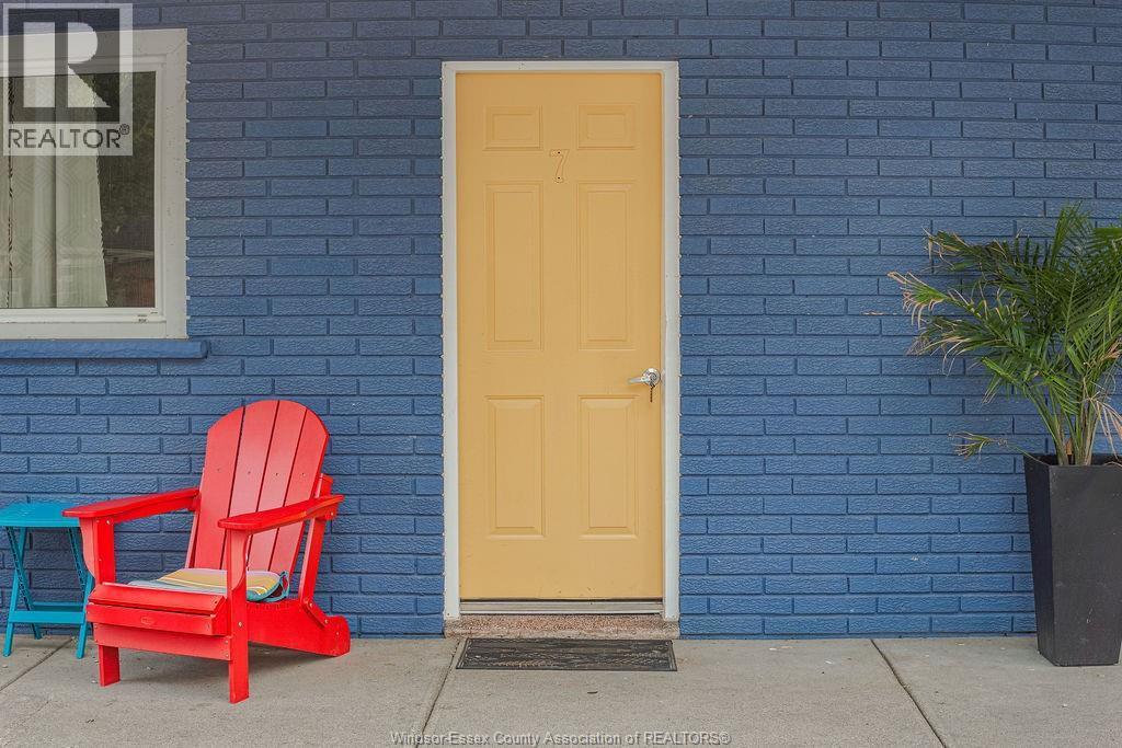 2-bedroom Single Family at 840 Ross Lane #7, Erieau — primary photograph