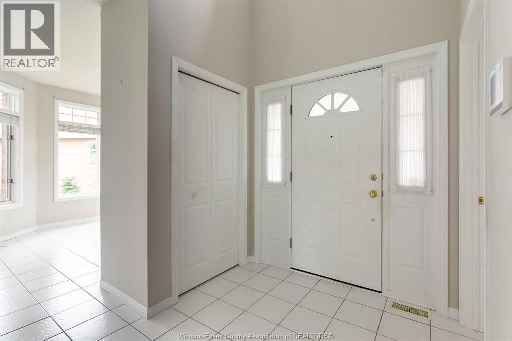 3-bedroom Single Family at 4653 Dali Court, Windsor — photograph 3