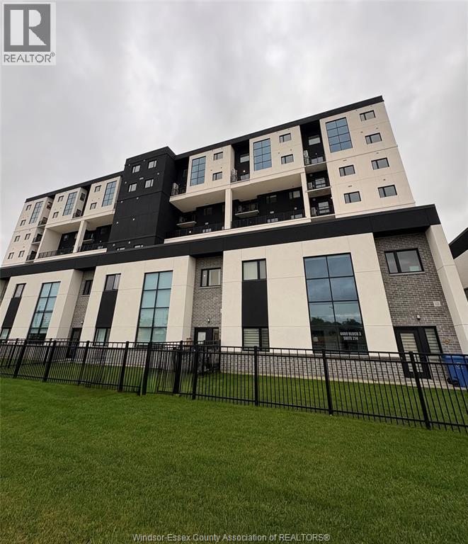 3-bedroom Single Family at 4400 Laurier #601, LaSalle — primary photograph