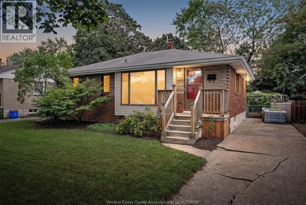 3-bedroom Single Family at 531 Isack Drive, Windsor — primary photograph