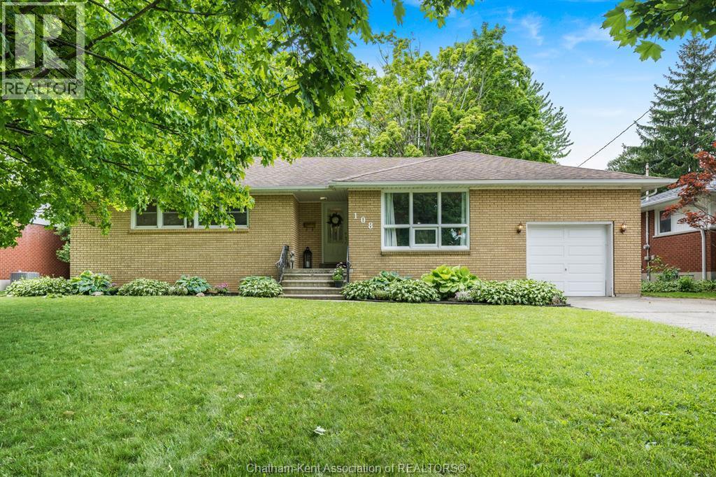 3-bedroom Single Family at 108 Faubert Drive, Chatham — primary photograph