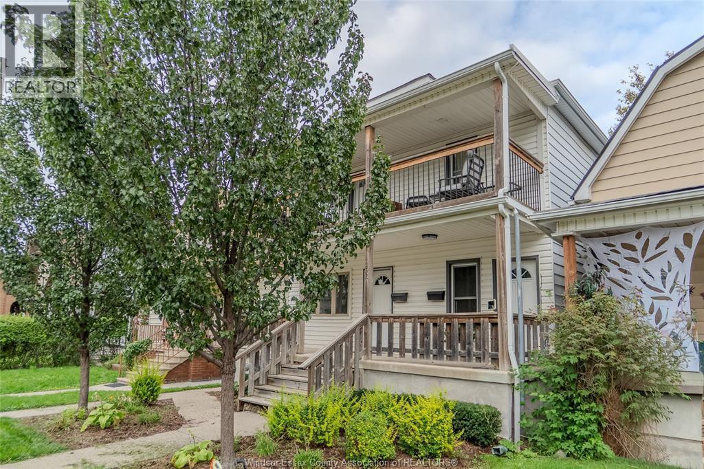 3-bedroom Single Family at 248 Pierre, Windsor — photograph 3