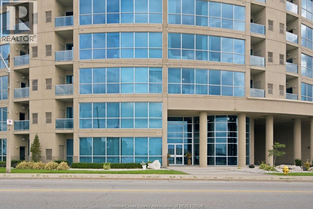 2-bedroom Single Family at 1225 Riverside Drive #801, Windsor — photograph 3