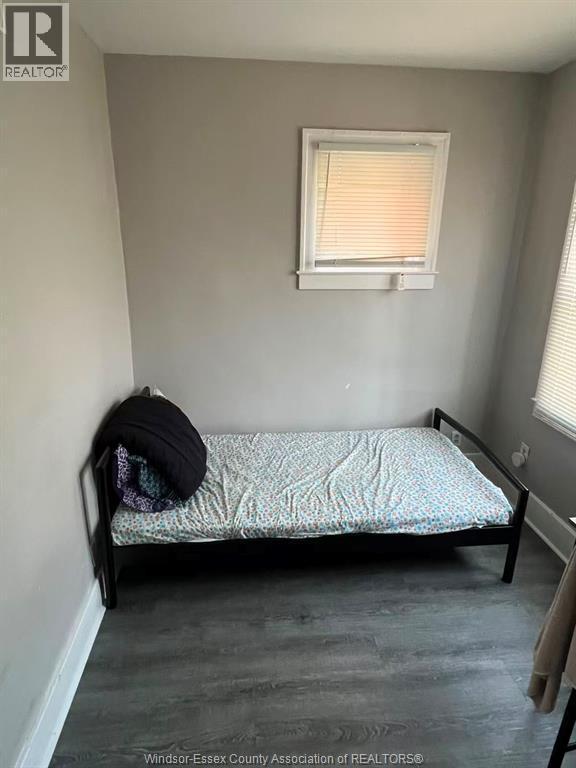 3-bedroom Single Family at 1616 Wyandotte ##2-Room 3, Windsor — primary photograph