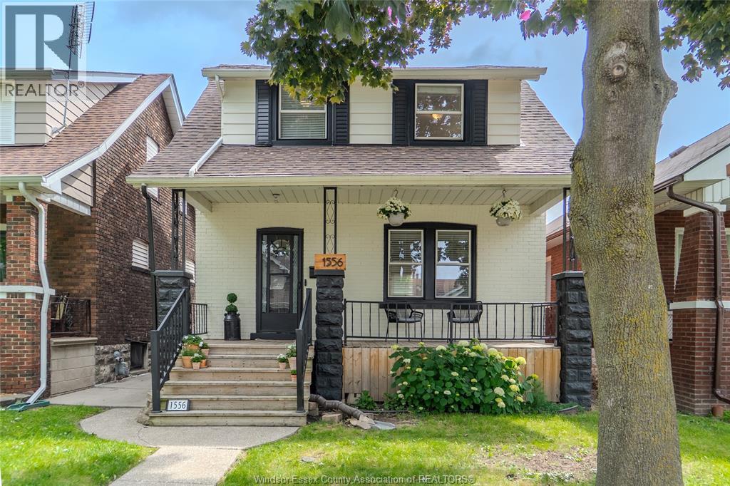 3-bedroom Single Family at 1556 Hall Avenue, Windsor — primary photograph