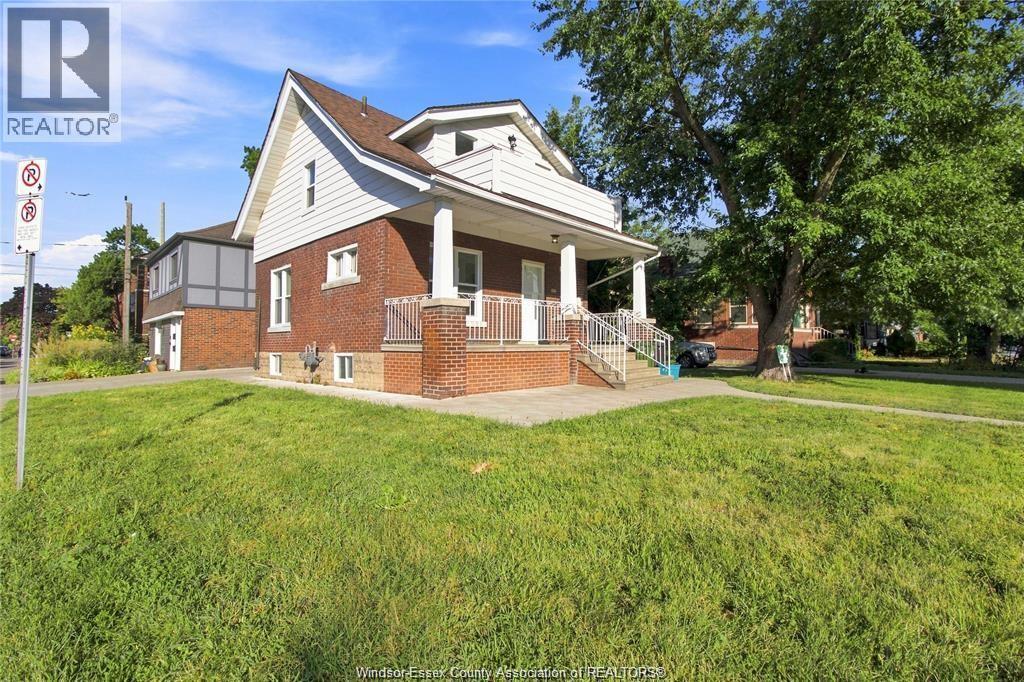 3-bedroom Single Family at 1597 Pelissier Street, Windsor — primary photograph