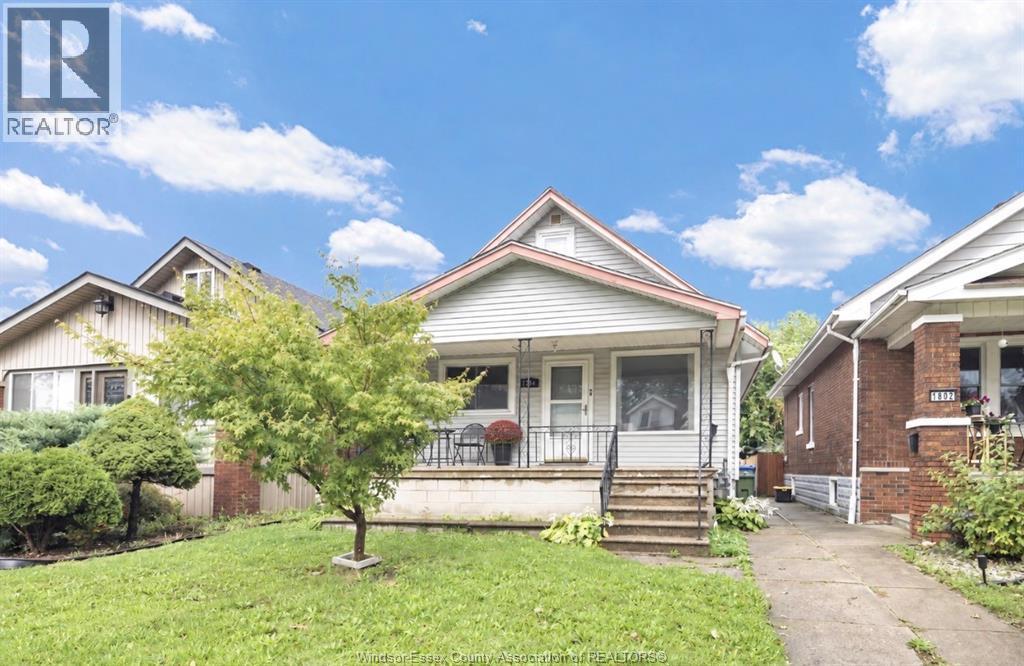 3-bedroom Single Family at 1794 Gladstone, Windsor — primary photograph