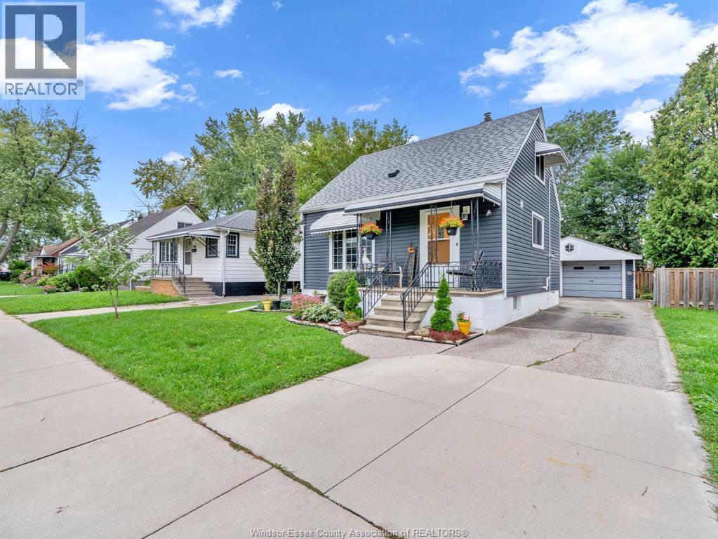3-bedroom Single Family at 1757 Olive Road, Windsor — photograph 3