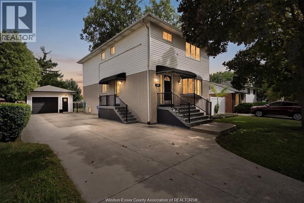 5-bedroom Single Family at 3138 Hartley Drive, Windsor — primary photograph