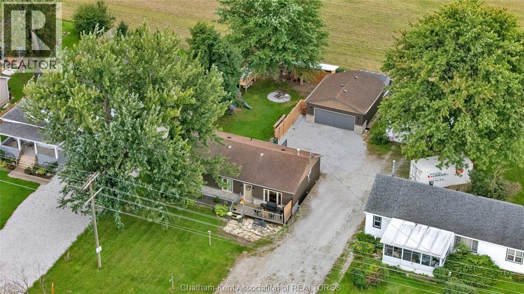 3-bedroom Single Family at 22644 Merlin Road, Merlin — photograph 2
