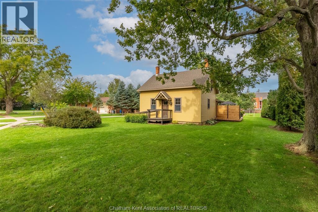 2-bedroom Single Family at 7137 Creek Line, Pain Court — photograph 2