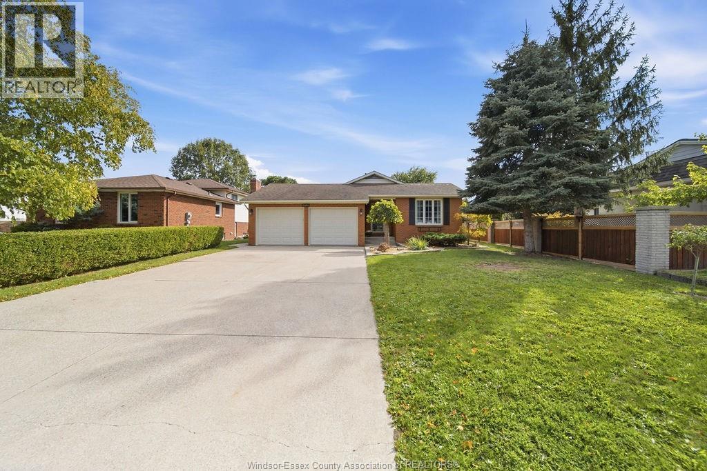 Single Family — 12091 Oliver, Tecumseh, Ontario