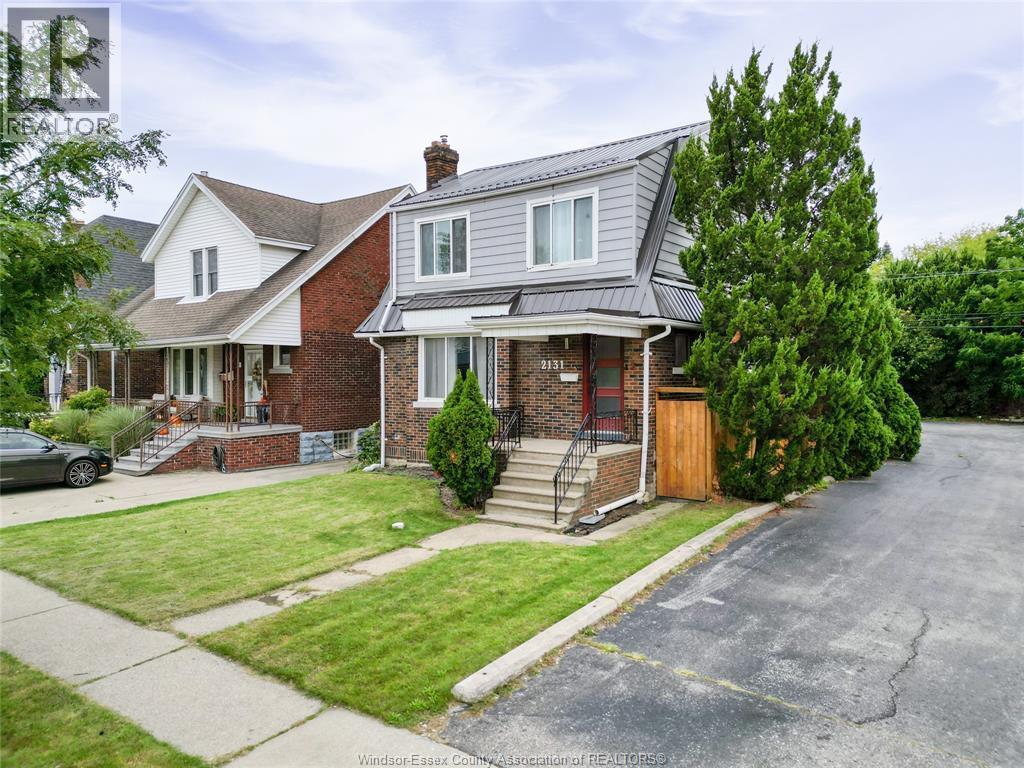 Single Family — 2131 Lincoln Road, Windsor, Ontario