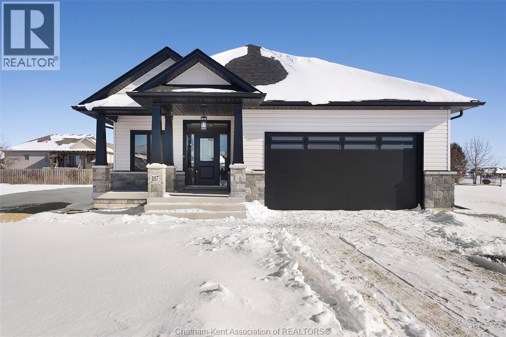 4-bedroom Single Family at 111 Fenceline Drive, Chatham — primary photograph