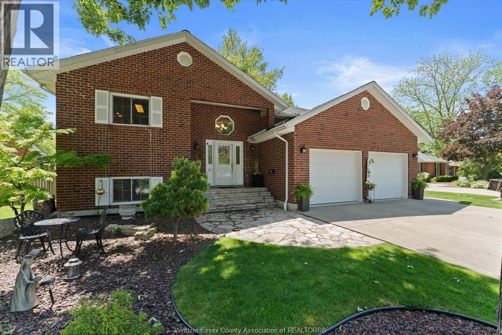 5-bedroom Single Family at 270 Irwin Avenue, Essex — primary photograph