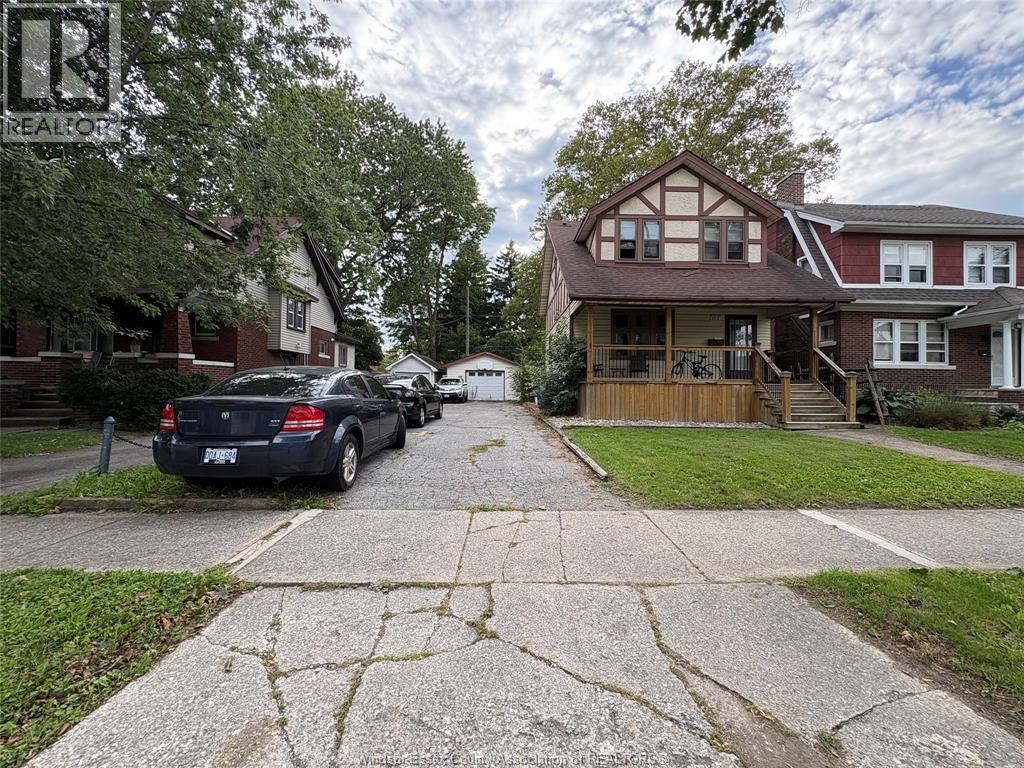 6-bedroom Single Family at 343 Randolph Avenue #ROOM 1, Windsor — photograph 2