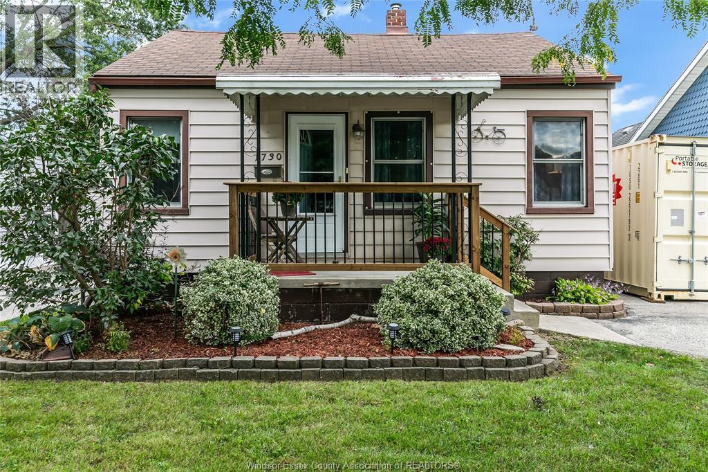 Single Family — 1730 Aubin Road, Windsor, Ontario