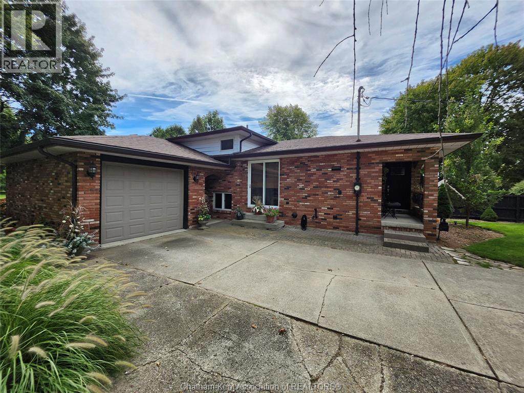 3-bedroom Single Family at 28 Jackson Drive, Chatham — photograph 3