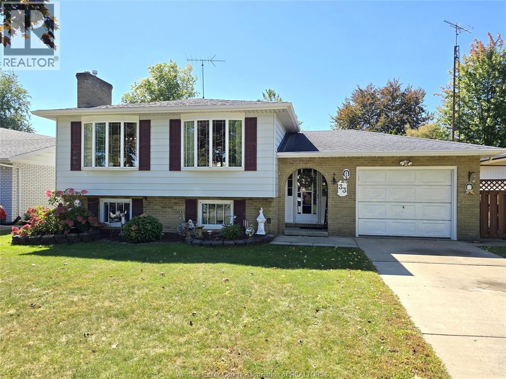 5-bedroom Single Family at 33 Bennie Avenue, Leamington — primary photograph