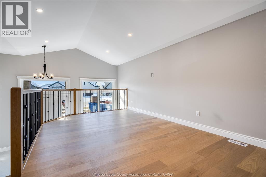 3-bedroom Single Family at 47 Bloomington Way, Chatham — photograph 3