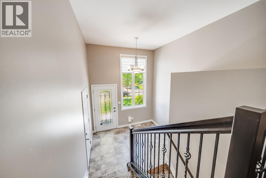 3-bedroom Single Family at 11916 Boulder Crescent, Windsor — photograph 3